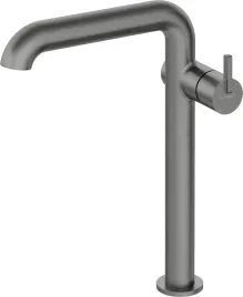 bateria-umywalkowa-wysoka-z-prostokatna-wylewka