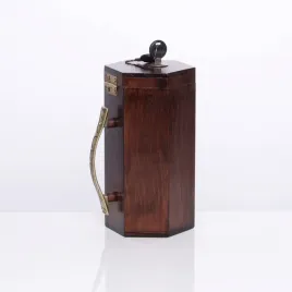 puszka-skarbonka-drewniana-ciemna