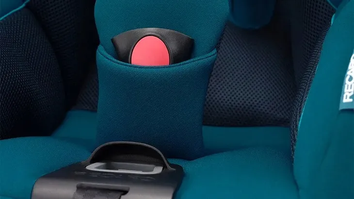 recaro-fotel-avan-select-night-black-mocowanie-fotelika-wzgledem-kierunku-jazdy-tylem-do-kierunku-jazdy