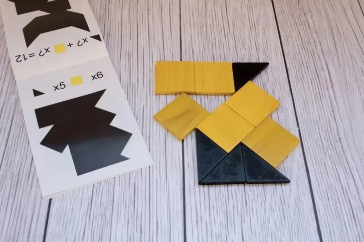 trojkaty-i-kwadraty-bohater-brak