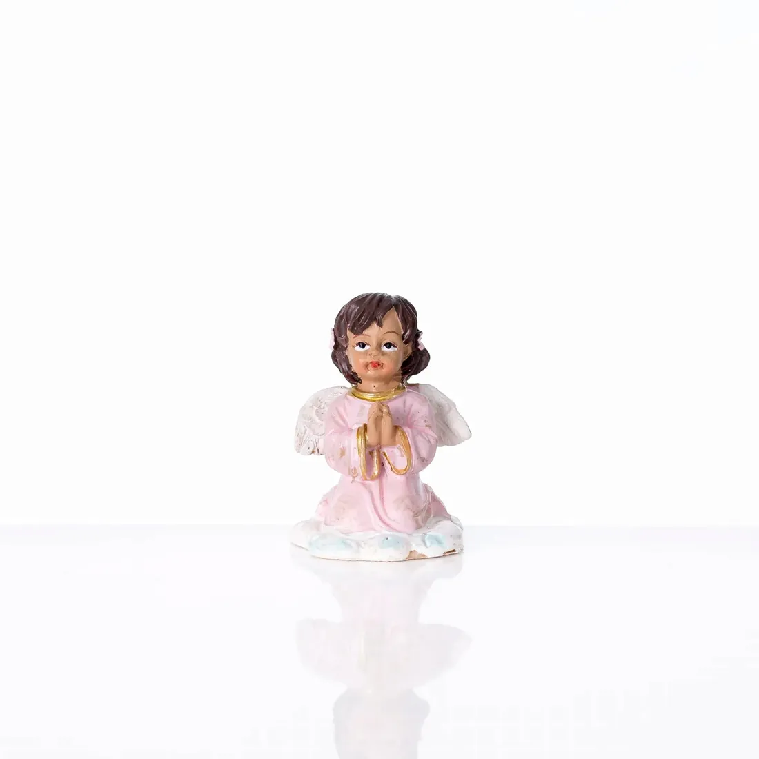 aniolek-modlacy-sie-figurka