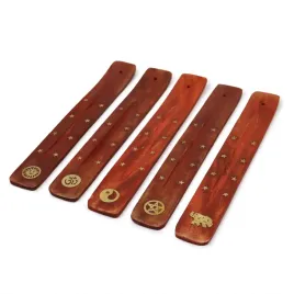 podstawka-narta-z-estetycznym-zdobieniem-pod-kadzidelka