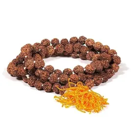 naszyjnik-mala-rudraksha-108-koralikow-do-medytacji-i-ozdoba