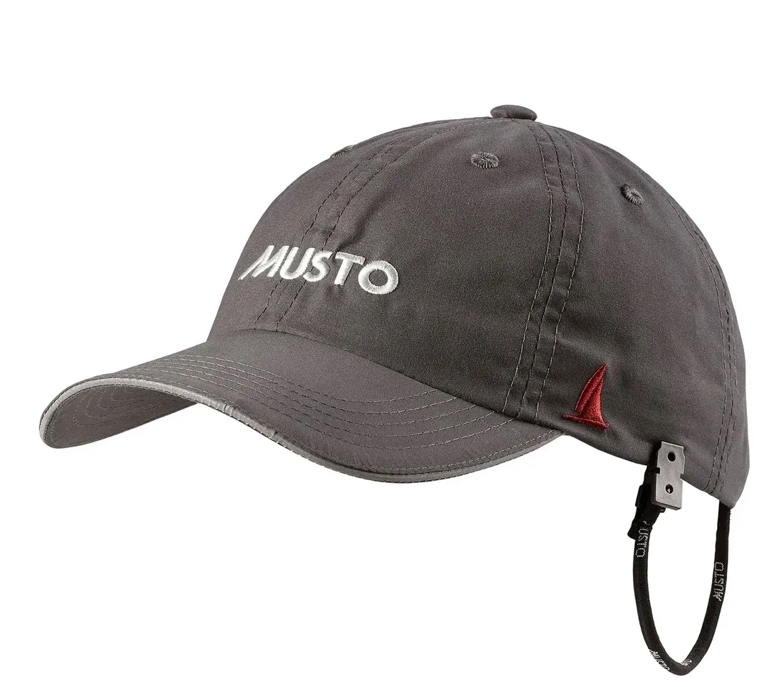 czapka-musto-essential-fast-dry-crew-cap-charcoal-stan-nowy
