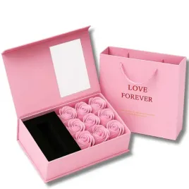 kwiaty-mydlane-roze-w-pudelku-12-flower-box-z-rozami-miejsce-prezent-niej