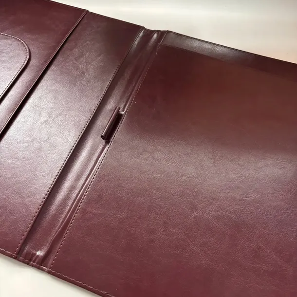 etui-na-dokumenty-tematyka-samochody-osobowe