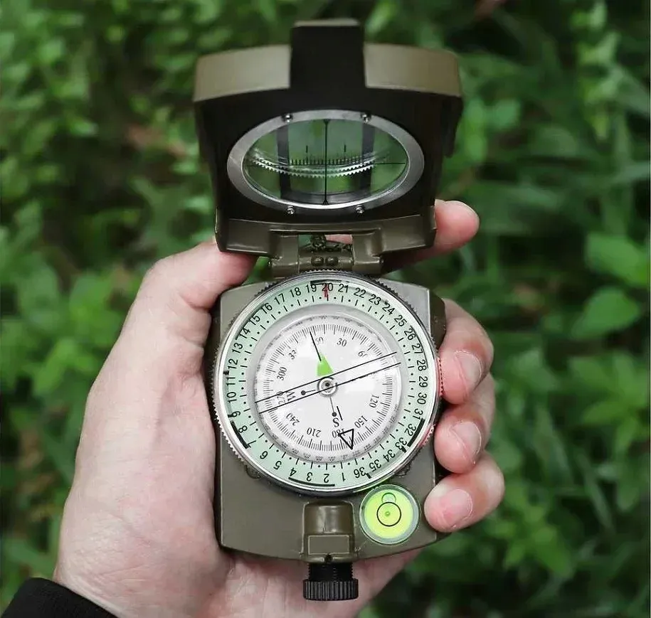 kompas-eyeskey-ek-1001