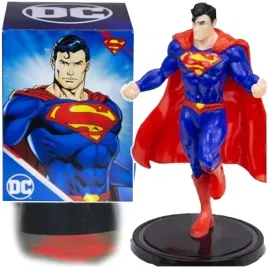superman-figurka-kolekcjonerska-superbohater-podswietlana-podstawka-led-dc