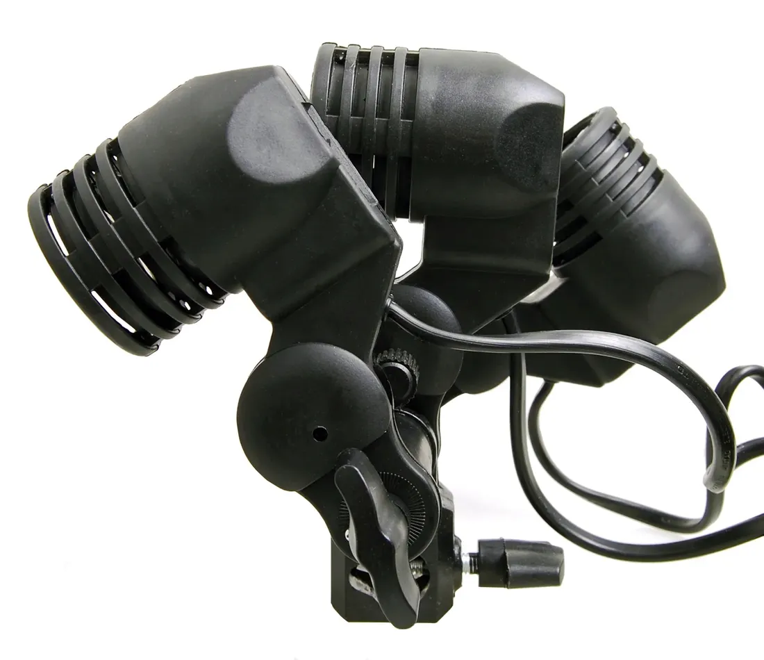 oprawka-potrojna-studyjna-do-lamp-i-zarowek-e27-stan-nowy