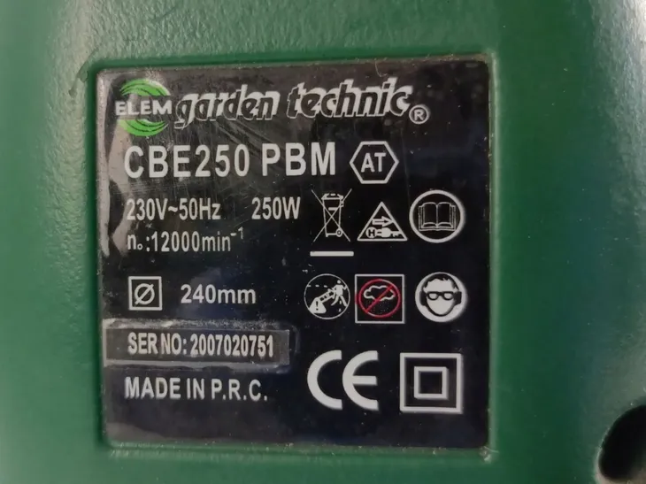 podkaszarka-elem-garden-technic-cbe250-pbm-zasilanie-elektryczne
