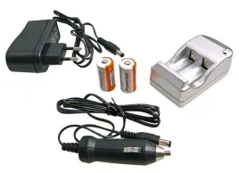 zestaw-ladowarka-2x-akumulatory-cr123a-12-230v