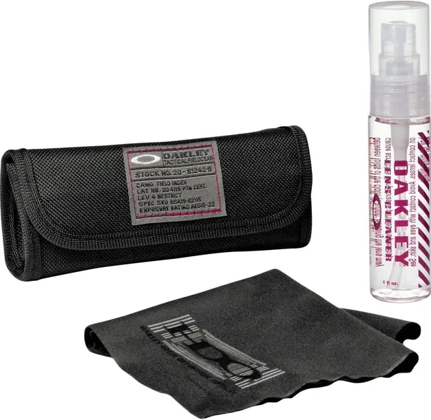 plyn-do-okularow-oakley-60-ml-pojemnosc-60-ml-kod-producenta-aoo0001ck-00000600