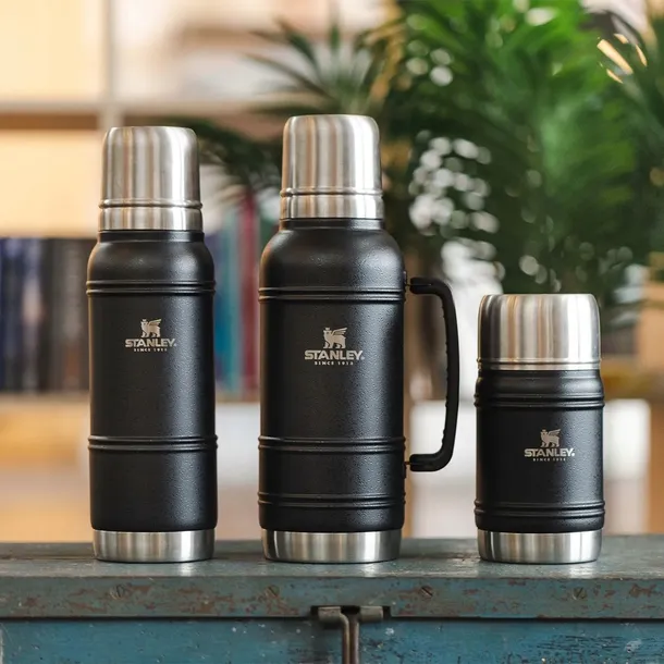 termos-the-artisan-1-l-black-moon-stanley-cechy-dodatkowe-korek-tradycyjny