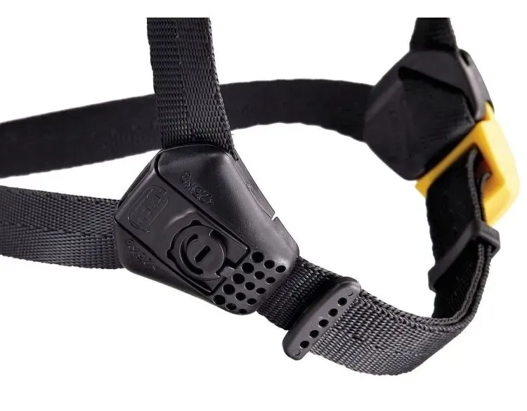 kask-petzl-vertex-czerwony-marka-petzl