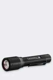 latarka-klasyczna-ledlenser-140-lm-led