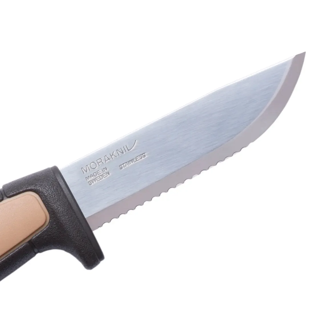 noz-turystyczny-morakniv