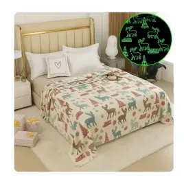 koc-bozonarodzeniowy-swiecacy-w-ciemnosci-150x200-cm-renifery