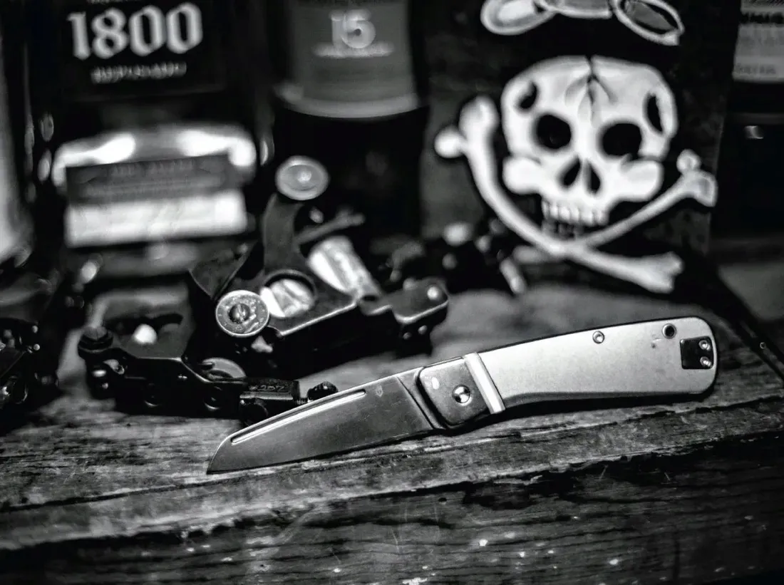 noz-turystyczny-gerber