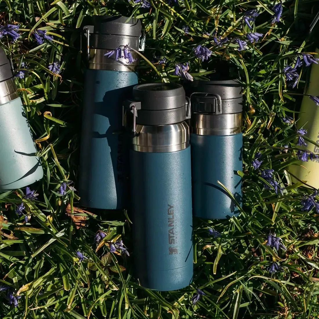 butelka-stanley-termiczna-quick-flip-termos-07l