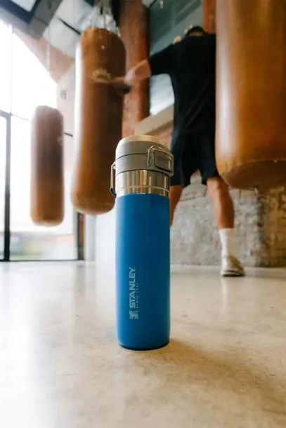 stanley-butelka-na-wode-quick-flip-1-l-azure-model-quick-flip