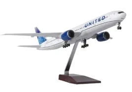 model-samolotu-boeing-777-united-airlines-kolekcjonerska-replika-47cm-1-157