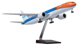 model-samolotu-klm-royal-dutch-boeing-777-kolekcjonerska-replika-47cm-1-157