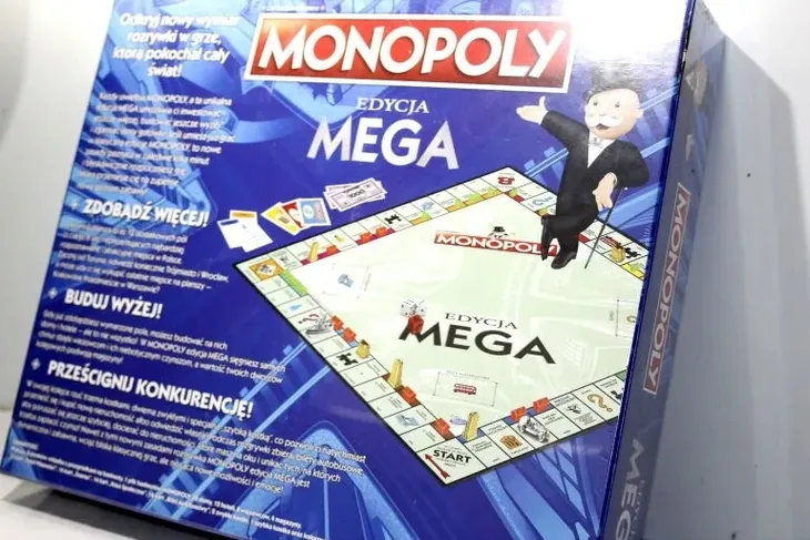 gra-planszowa-monopoly-edycja-mega-hasbro-minimalna-liczba-graczy-2