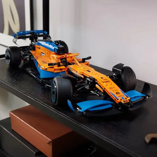 klocki-lego-technic-mclaren-formula-1-42141-liczba-elementow-1432