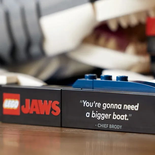 lego-ideas-21350-szczeki-waga-z-opakowaniem-2-6-kg