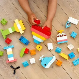 lego-duplo-10909-pudelko-z-serduszkiem