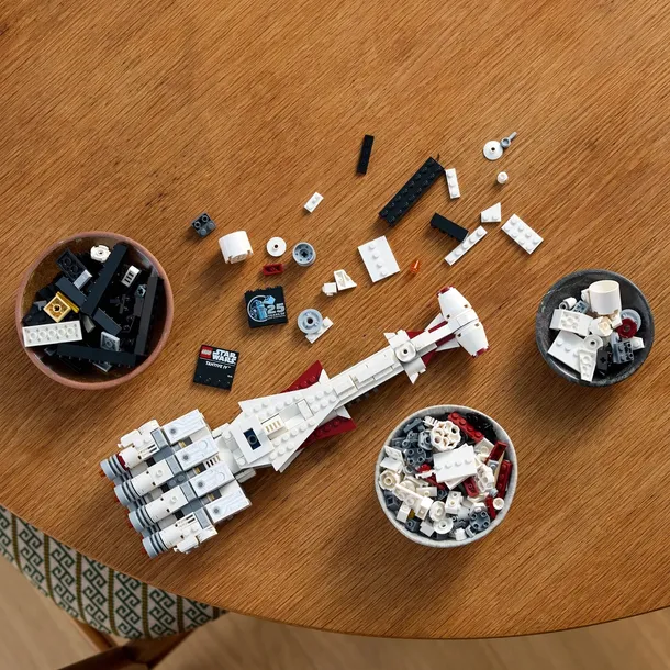 lego-star-wars-75376-tantive-iv-wiek-dziecka-18-lat