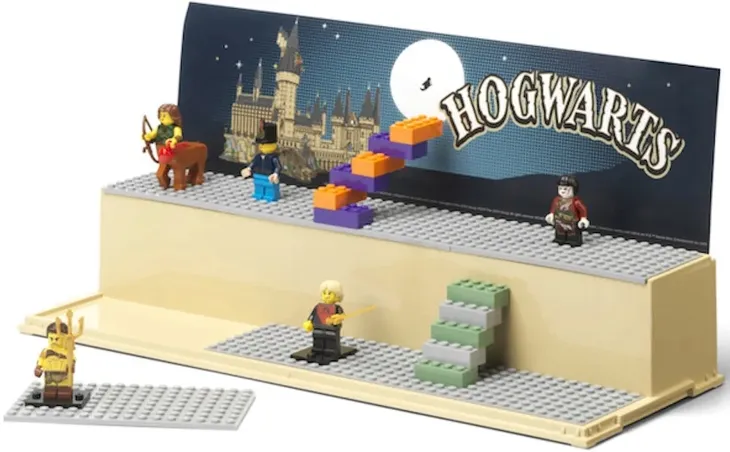 gablotka-lego-z-platforma-harry-potter-marka-lego