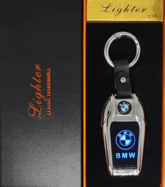 elegancki-brelok-bmw-zapalniczka-zarowa-latarka