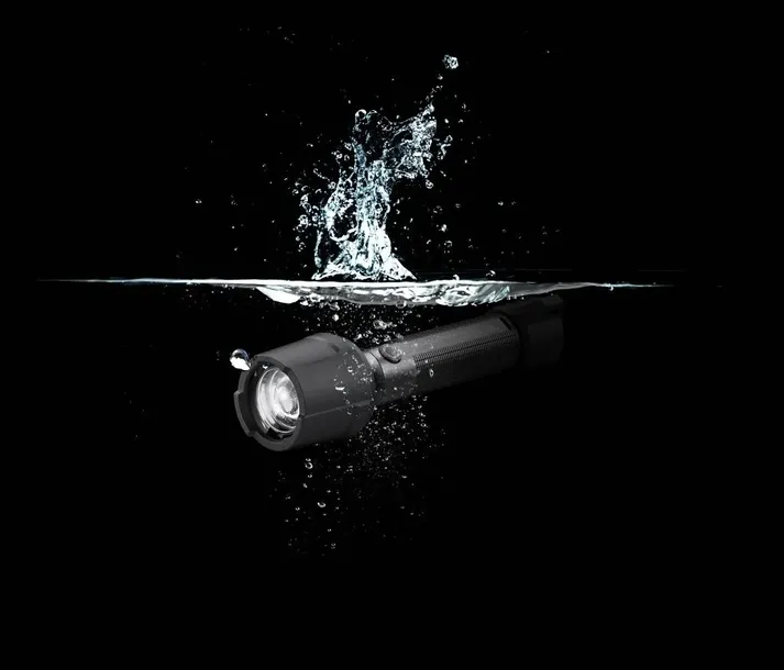 latarka-ledlenser-502186-waga-z-opakowaniem-0-19-kg-marka-ledlenser