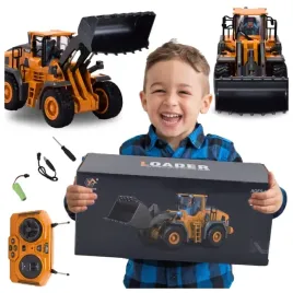 traktor-ciagnik-zdalnie-sterowany-na-pilot-z-turem-regulowanym-swiatla