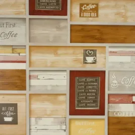 tapeta-do-kuchni-filizanki-kawa-polki-z-desek-zmywalna