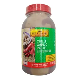 pasta-chili-z-czosnkiem-lee-kum-kee-105-kg