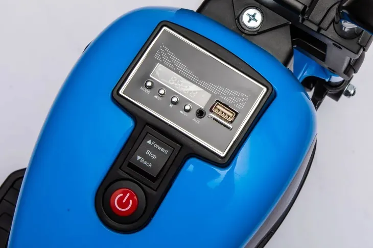 motor-ramiz-niebieski-do-25-kg-kolor-niebieski-wiek-dziecka-12-m