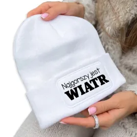 czapka-zimowa-beanie-biala-prezent-najgorszy-jest-wiatr-smieszna-unisex