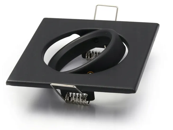 oprawa-sufitowa-halogenowa-czarna-wpuszczana-podtynkowa-kwadratowa-ruchoma-informacje-dodatkowe-regulacja-padania-swiatla-wymienne-zrodlo-swiatla