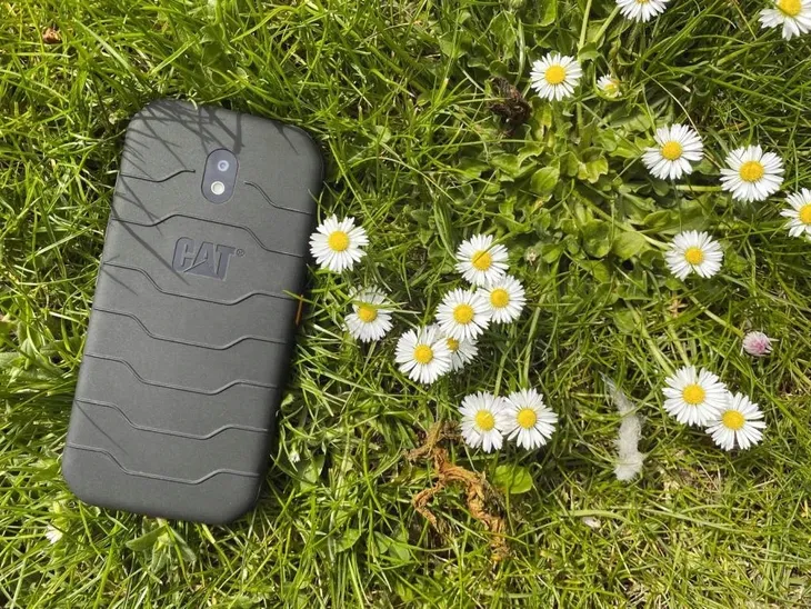 cat-s42-3-32gb-dual-sim-black-p-stan-powystawowy