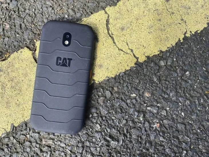 cat-s42-3-32gb-dual-sim-black-p-kolor-wielokolorowy
