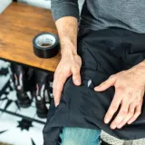 tasma-naprawcza-zbrojona-mocna-48mm-50m-czarna-czarny-tkaninowa-duct-tape-cechy-dodatkowe-odpornosc-na-promieniowanie-uv-wodoodpornosc