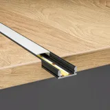 profil-led-aluminiowy-do-tasma-czarny-anoda-natynkowy-wpuszczany-klosz-3m-stan-nowy