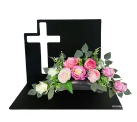 podstawka-nagrobna-pod-znicze-bukiety-na-cmentarz-metalowa-na-kwiaty-mala