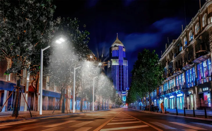 lampa-solarna-uliczna-led-mocna-czujnik-ruchu-zmierzchu-latarnia-150w1500w-grubosc-60-mm