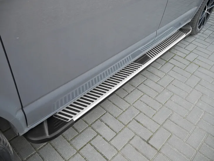 stopnie-boczne-progi-do-citroen-jumpy-l1-2016-stan-nowy-stan-opakowania-oryginalne