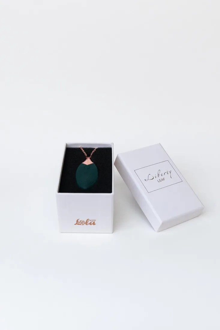 vibrating-necklace-liberty-leaf