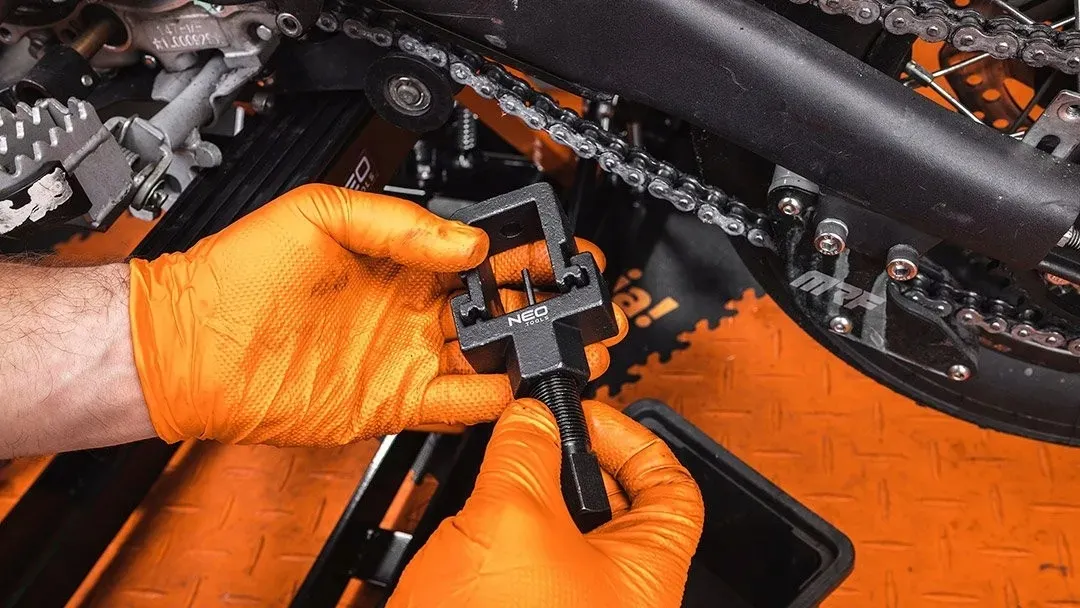 zestaw-narzedzi-neo-tools-8-el