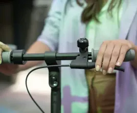 hulajnoga-elektryczna-segway-f20d-250w-20km-10-czarny